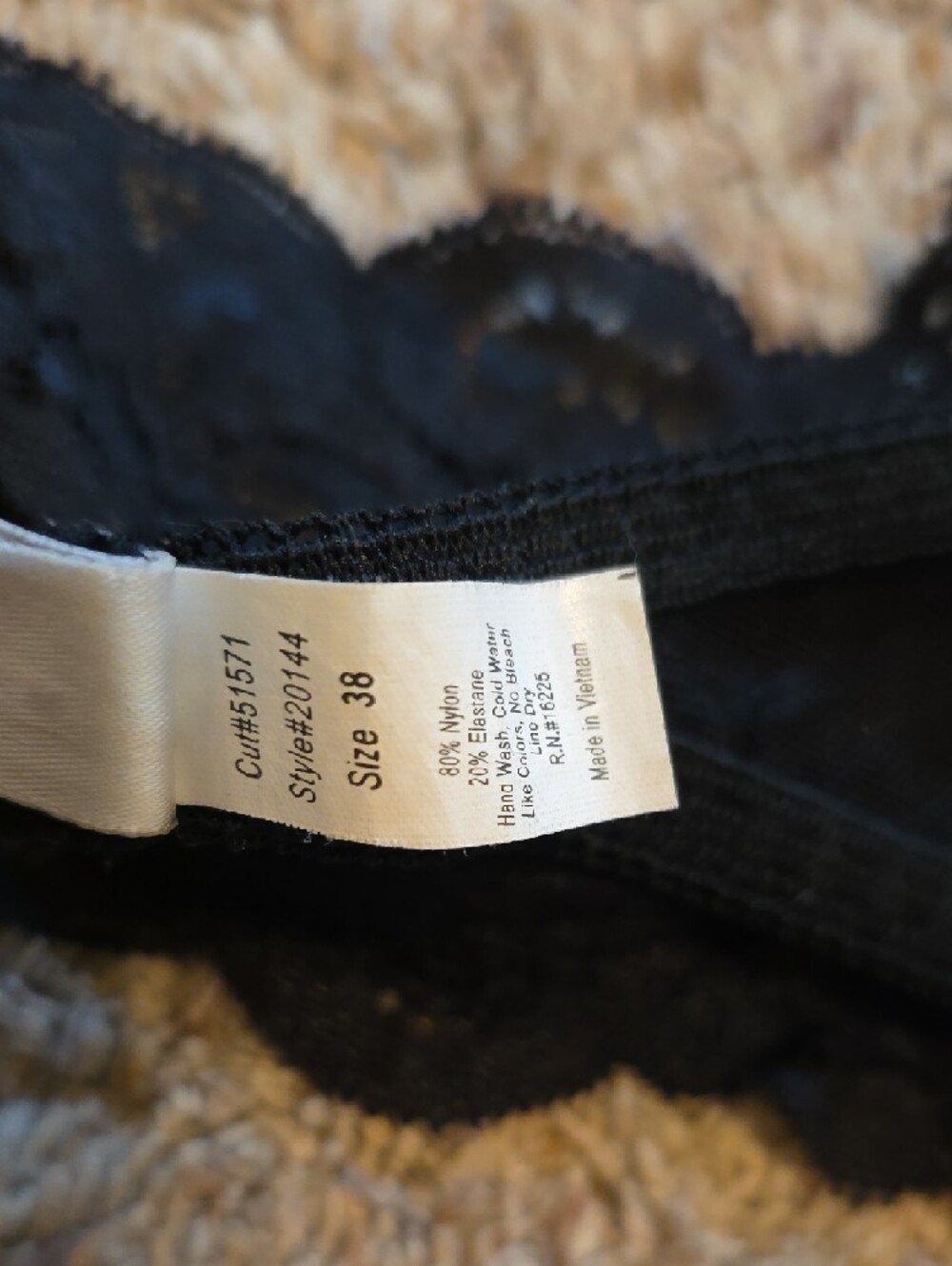 Black Lace Underwire Shelf Bra - Women's Intimates Size 38 - Picture 3 of 5